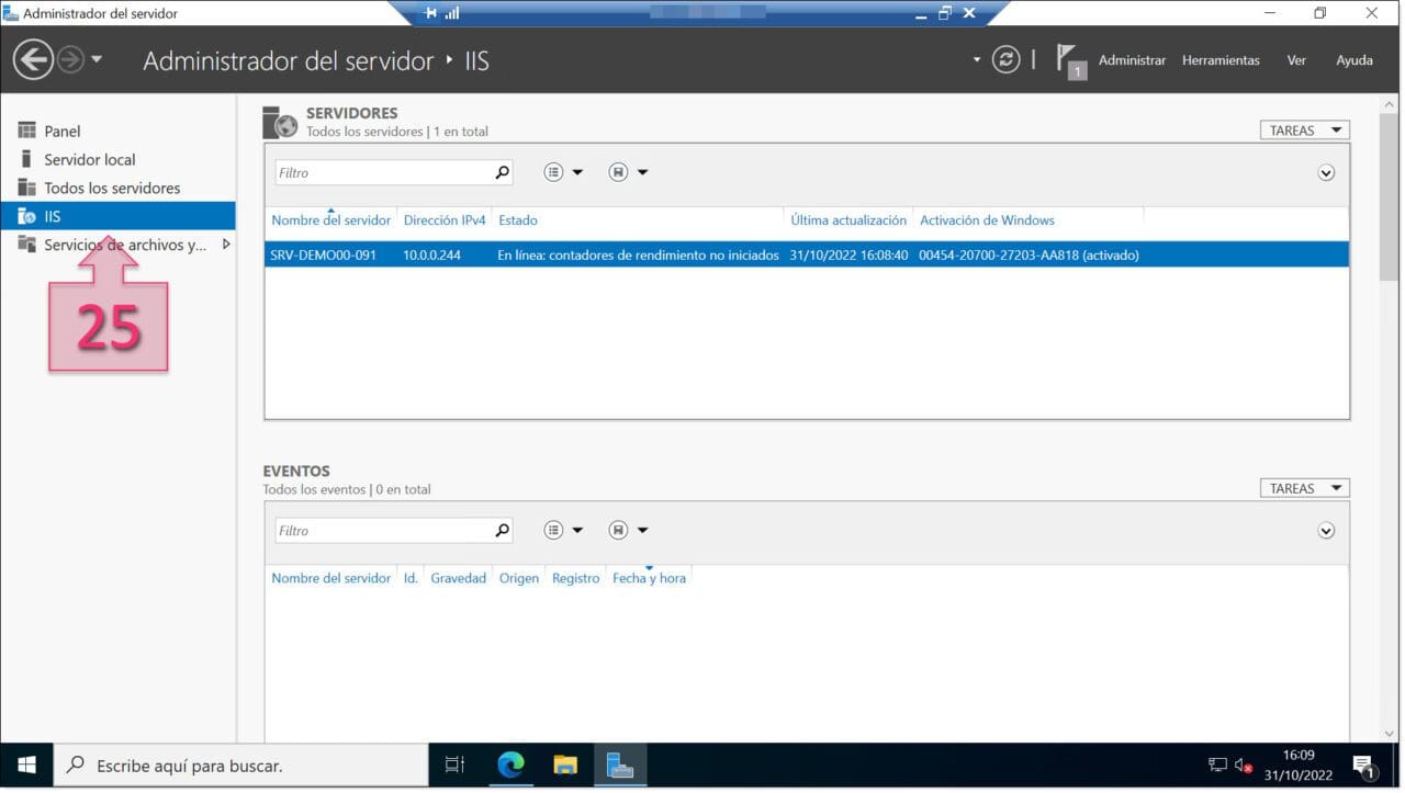 Paso 1. Podemos comprobar que el servicio se ha añadido el IIS web server al administrador del servidor 